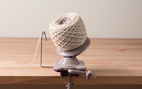 How to use Knit Picks Yarn Ball Winder 