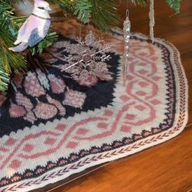 Uptown Tree Skirt - knitting pattern