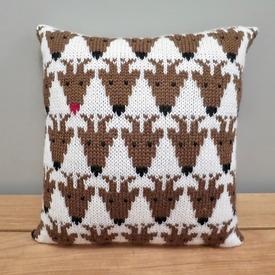 Reindeer Pillow - knitting pattern