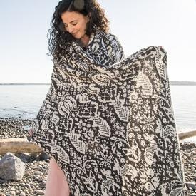 Woodland Animals Shawl - knitting pattern