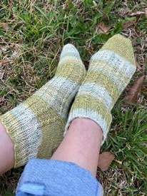 Squiggle Socks - knitting pattern