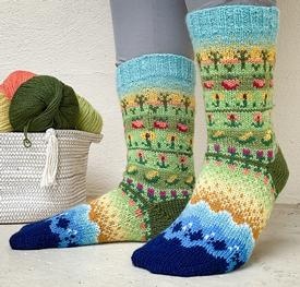 Summer (The Sun Can Bend an Orange Sky) - knitting pattern