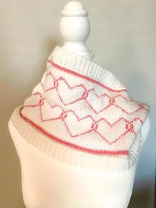 Connected Hearts Cowl