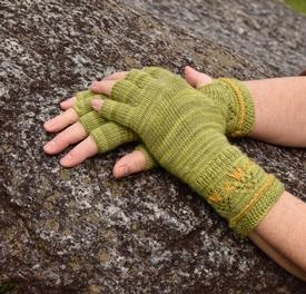 Daylily Morning Gloves - knitting pattern