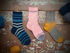 Ravelry: Snowy Morning Socks pattern by Mone Dräger