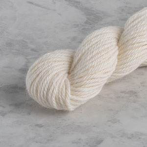 Patti US Organic Combed Cotton Fingering Weight Undyed Yarn – Quixotic  Fibers