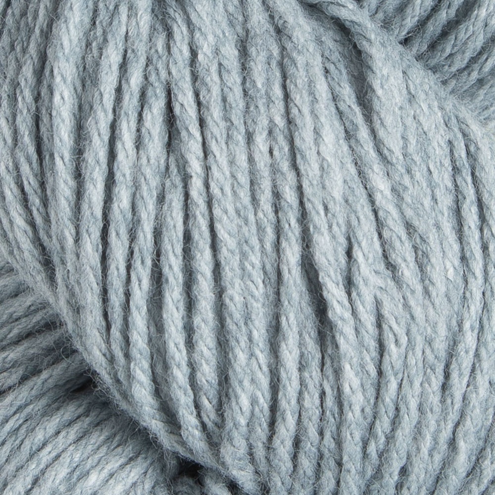 Lilac – Hand-Dyed Wool Yarn