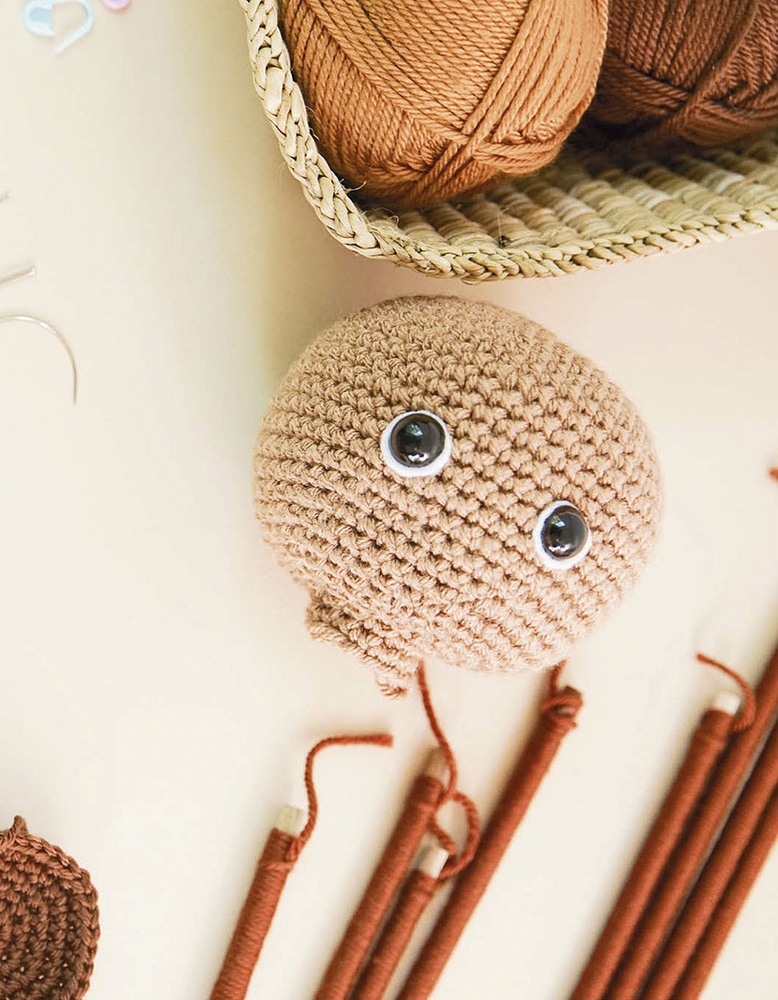 Crochet Doll: Patterns Book [Book]