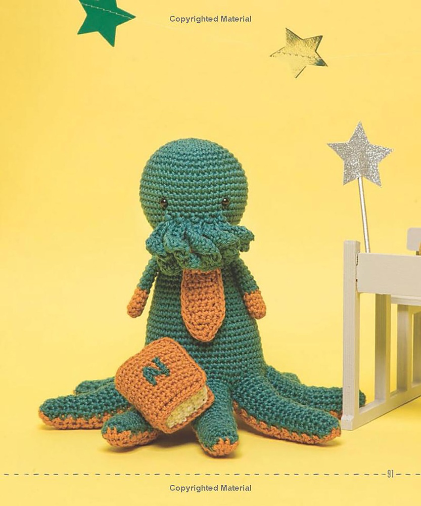 Fun and Simple Crochet Amigurumi Book: Learn to Make Cute Toys with Easy to Follow Patterns [Book]
