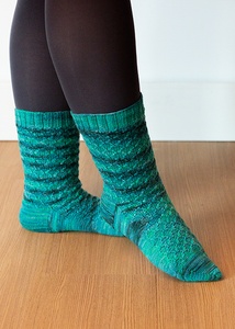 Interlink Socks - knitting pattern