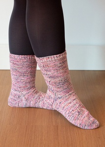 Three Steps Forward Socks - knitting pattern