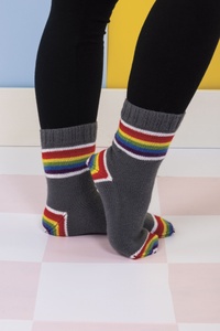 Rainbow Socks - knitting pattern