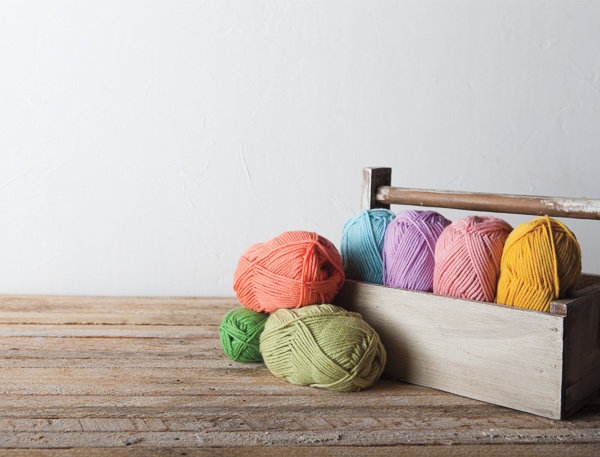  Knit Picks Swish DK Weight 100% Superwash Merino Wool Yarn  Skein - 50 g (Blossom Heather)