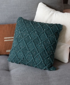 Wooded Cabin Pillow - knitting pattern