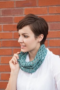 Swiss Tweed Crochet Cowl - knitting pattern