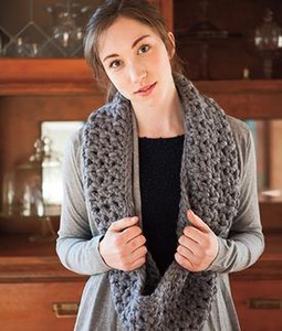 V-Stitch Bulky Cowl - knitting pattern