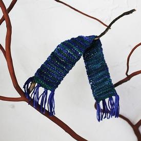 Tiny Holiday Scarf - knitting pattern