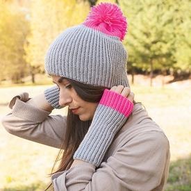 Airdrie Hat and Mitts Set