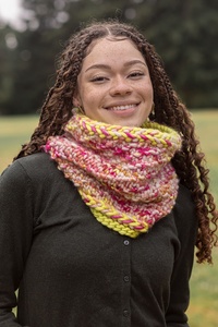 Twist Ending Cowl - knitting pattern