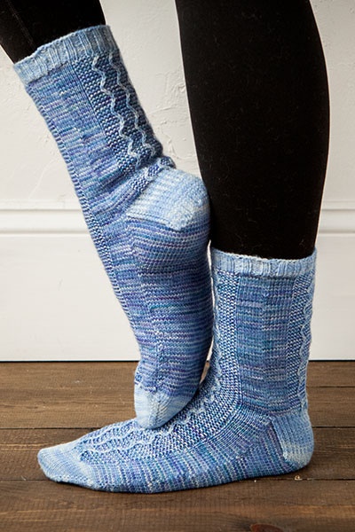 Pattern Review: Solewarming Socks – Knittle and Pearl