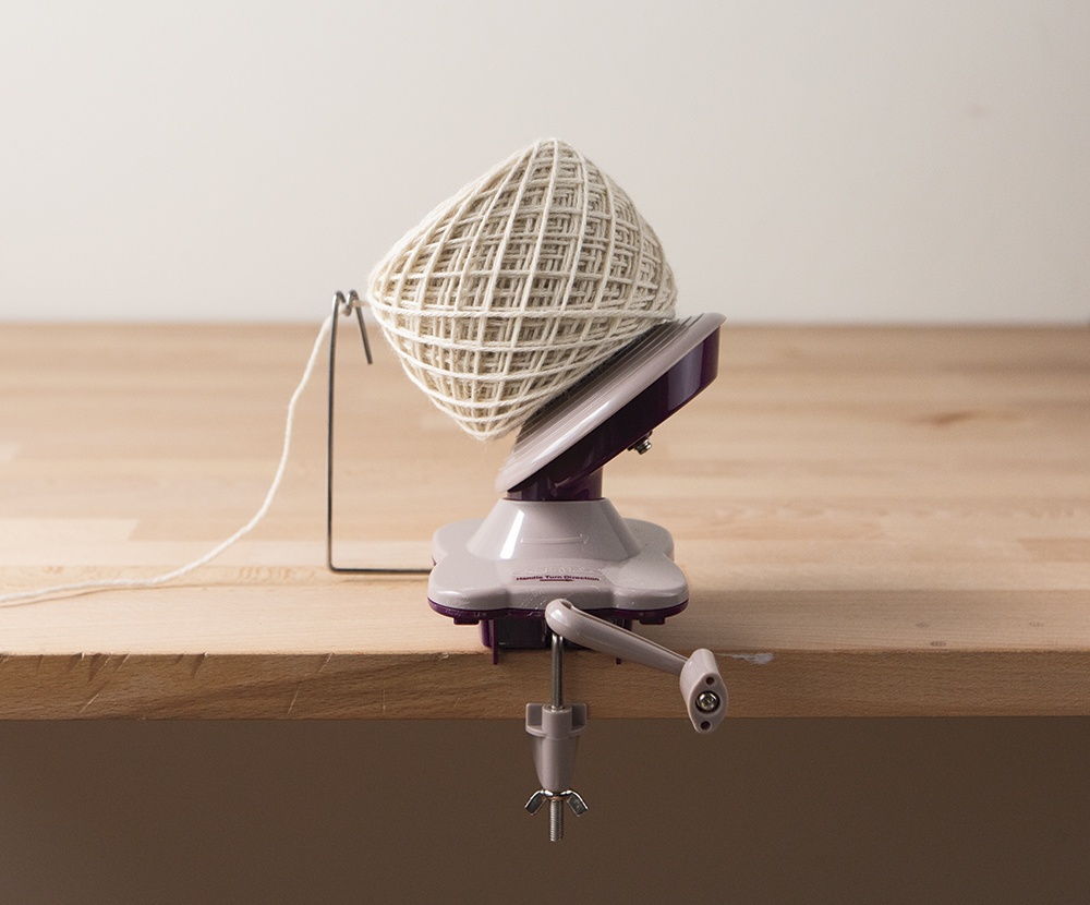 Yarn Baller Yarn Roller Winder for Knitting Hand Operated Yarn Winder Swift