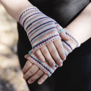 Semplice Light Mitts - knitting pattern