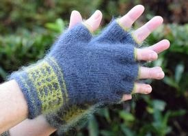 Filbert Fingerless Gloves - knitting pattern