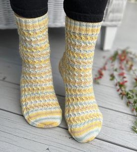 Magic Crystal Socks - knitting pattern