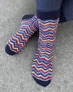 Wavecrest Socks - knitting pattern