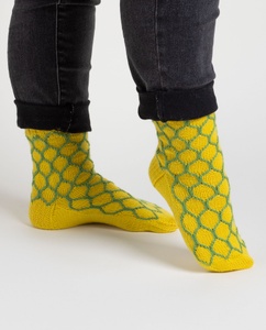 Queen Bee Socks - knitting pattern