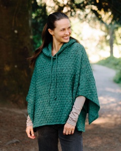 Fernweh Hooded Poncho - knitting pattern