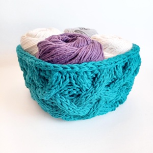 Cabled Basket Weave Bowl - knitting pattern