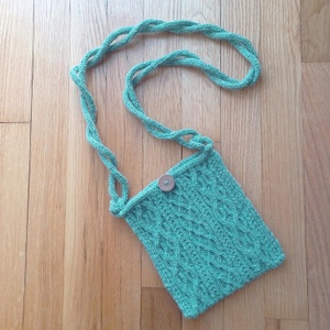 Kirei Cabled Mini Bag - knitting pattern