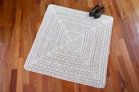 Diamonds in the Puffs Rug Crochet Pattern