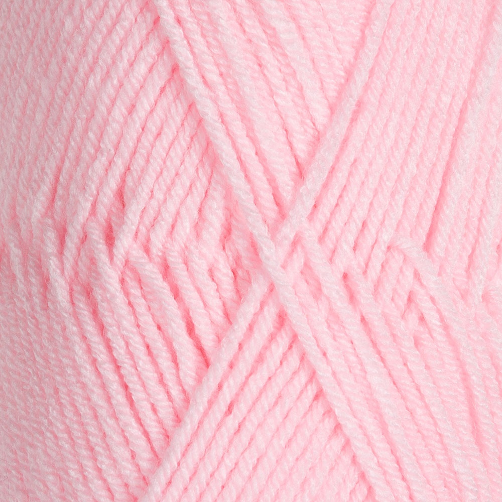 Blush Yarn – Soft Pink for Your Crochet Projects