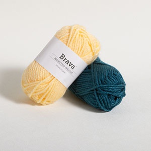 Kondoos Pure Worsted Wool Yarn. 3-Ply Soft Yarn for Hand Knitting and crochet,socks (1 Hank of Abt. 150 Gr / 5,3 Oz). (Ecru)