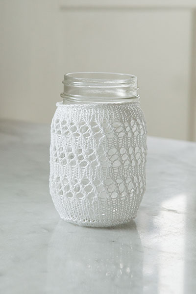 Eyelet Lace Mason Jar Cozy - Knitting Patterns and Crochet Patterns